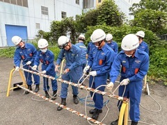 写真：結索訓練の様子