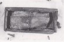 写真：経箱に納められた経典