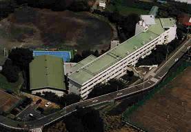 写真：稲城第二中学校全景