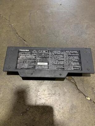 写真：ノートパソコン用のバッテリー