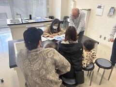 写真：おもちゃの病院