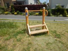 写真：もぐらさん公園ステップ台