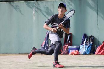 写真：プレー中の南さん