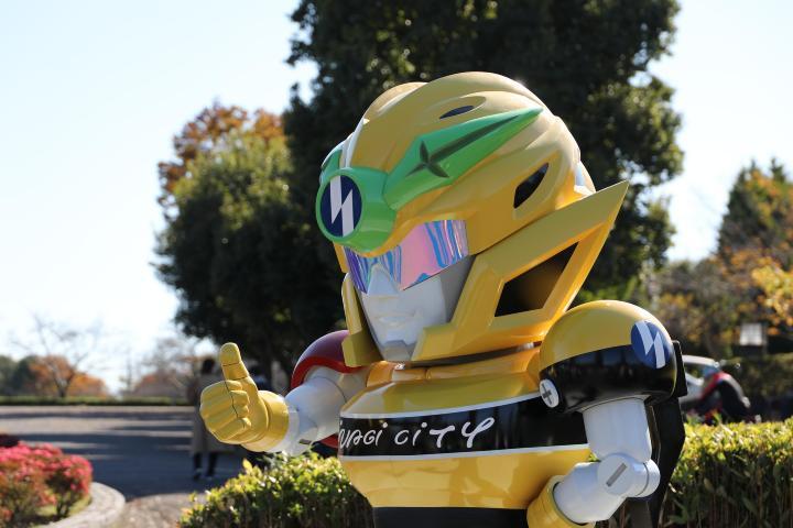 写真：モニュメント左斜め前からの様子