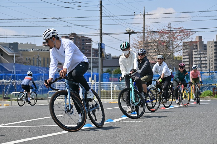 「スポーツバイクの安全な乗り方」講座実施の様子